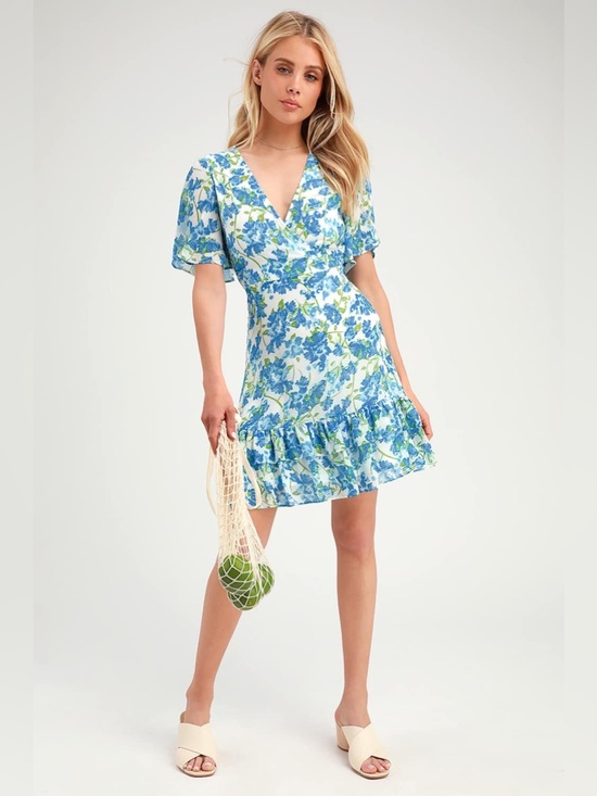 Lulus Dresses & Skirts - Lulus Glorious White and Light Blue Floral Print Ruffled Mini Dress 💐🩵🌿